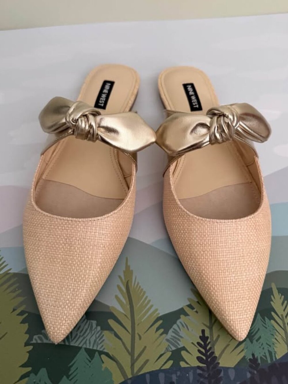 NEW Nine West Pointed Toe Bow Mules – Women’s Size 9